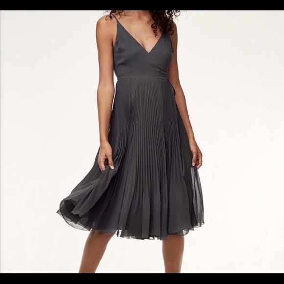 Aritzia Dresses & Skirts - Aritzia Wilfred Beaune dress